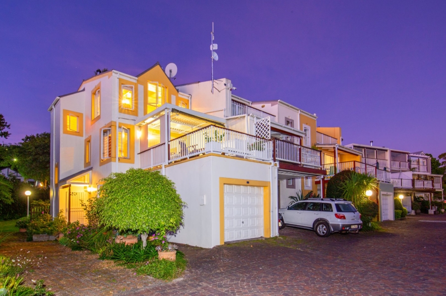 3 Bedroom Property for Sale in Tides End Western Cape